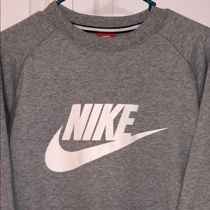 NIKE CREWNECK SWEATSHIRT SIZE LARGE